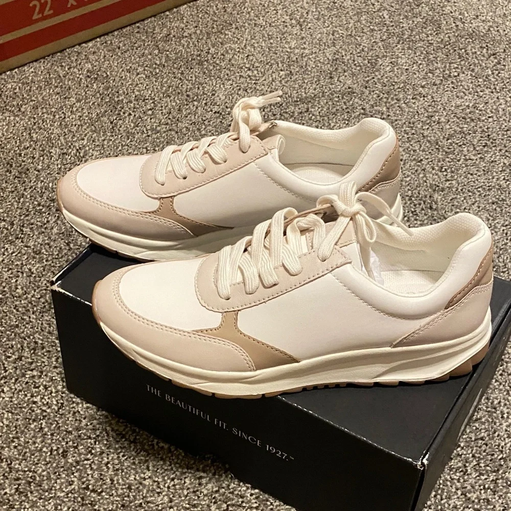 Naturalizer Cream and Tan Athletic Shoes